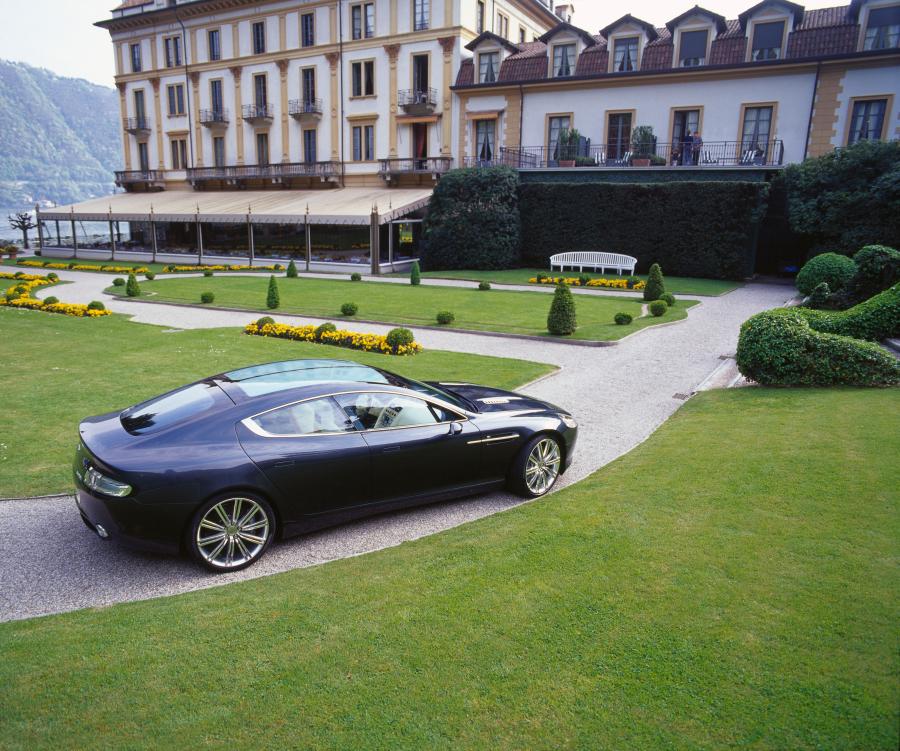  Aston Martin Rapide Concept 2006 года  (фото 17 из 39)